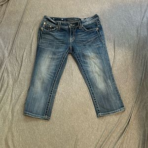 Miss Me capri size 28